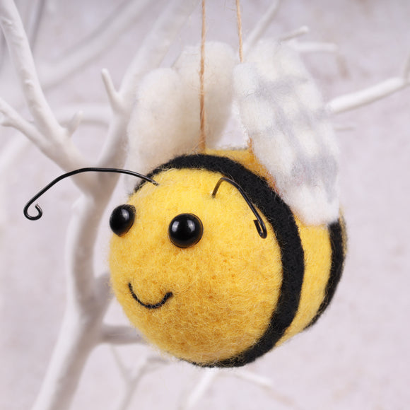 Trimits Needle Felting Kit Ð Bee, 9x11.5cm, Includes Wool, Needle, Polystyrene Shapes, Instructions
