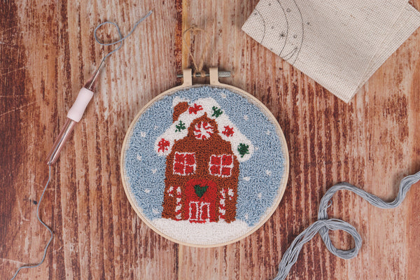 Trimits Punch Needle Kit Ð Floss and Hoop: Christmas Gingerbread House, 15.2cm Diameter, Includes Floss, Hoop, Fabric, Punch Needle, and Instructions