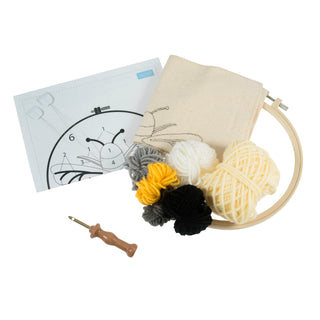 Trimits Punch Needle Kit Ð Yarn and Hoop: Bee, 20.3cm Diameter, Includes Yarn, Hoop, Fabric, Punch Needle, Instructions in EN, FR, GER