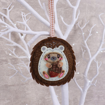 Trimits Felt Decoration Kit Ð Hedgehog, 2x6x13cm, Includes Pre-Cut Felt, Stuffing, Beads, Thread, and Instructions - 0