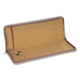 Hobby Gift: Hook and Pin Organiser: Appliqu: Linen Bee: Item size: (d/w/h) 17 x 44.5 x 2.5cm.
