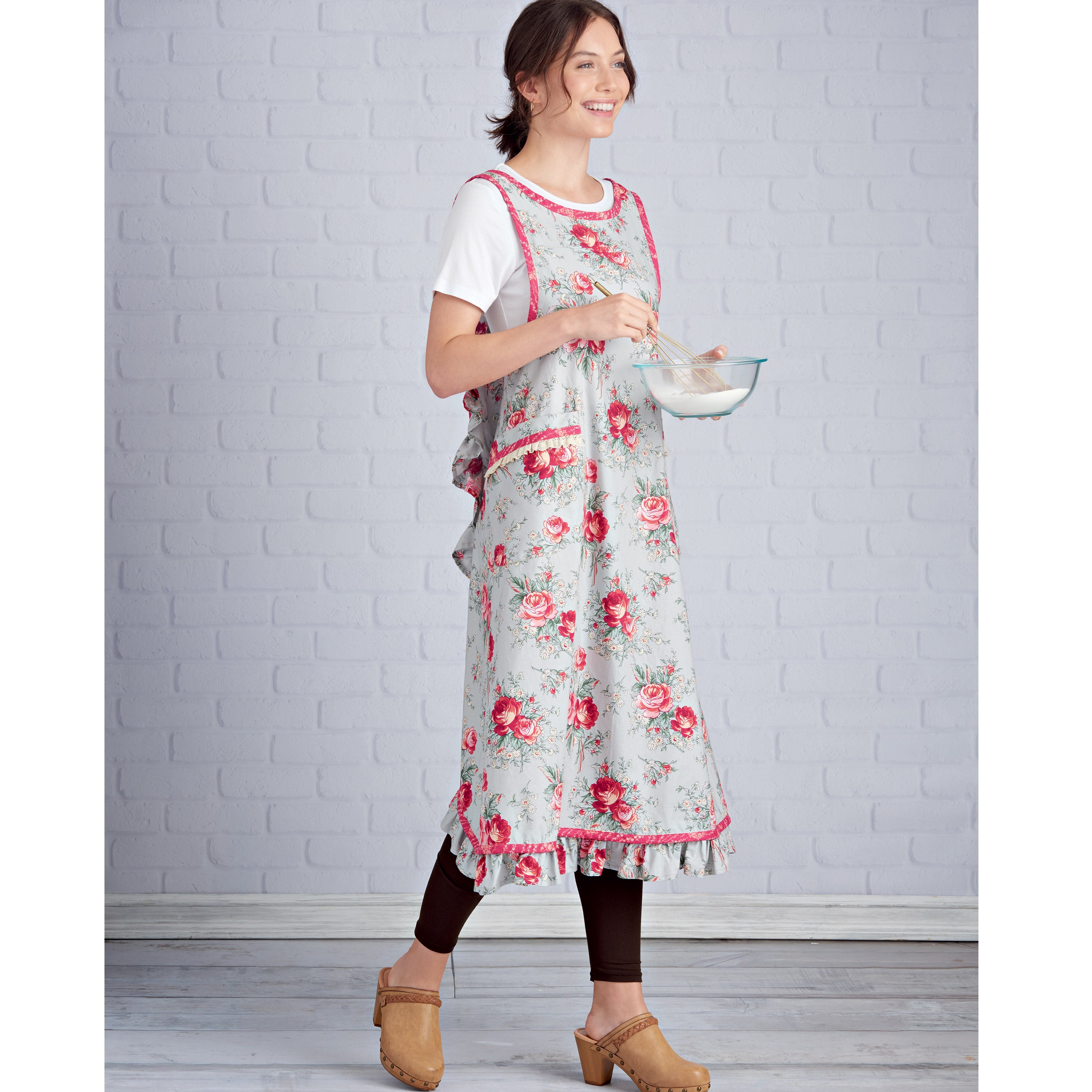 Simplicity Sewing Pattern S9312 Misses' Aprons - 0