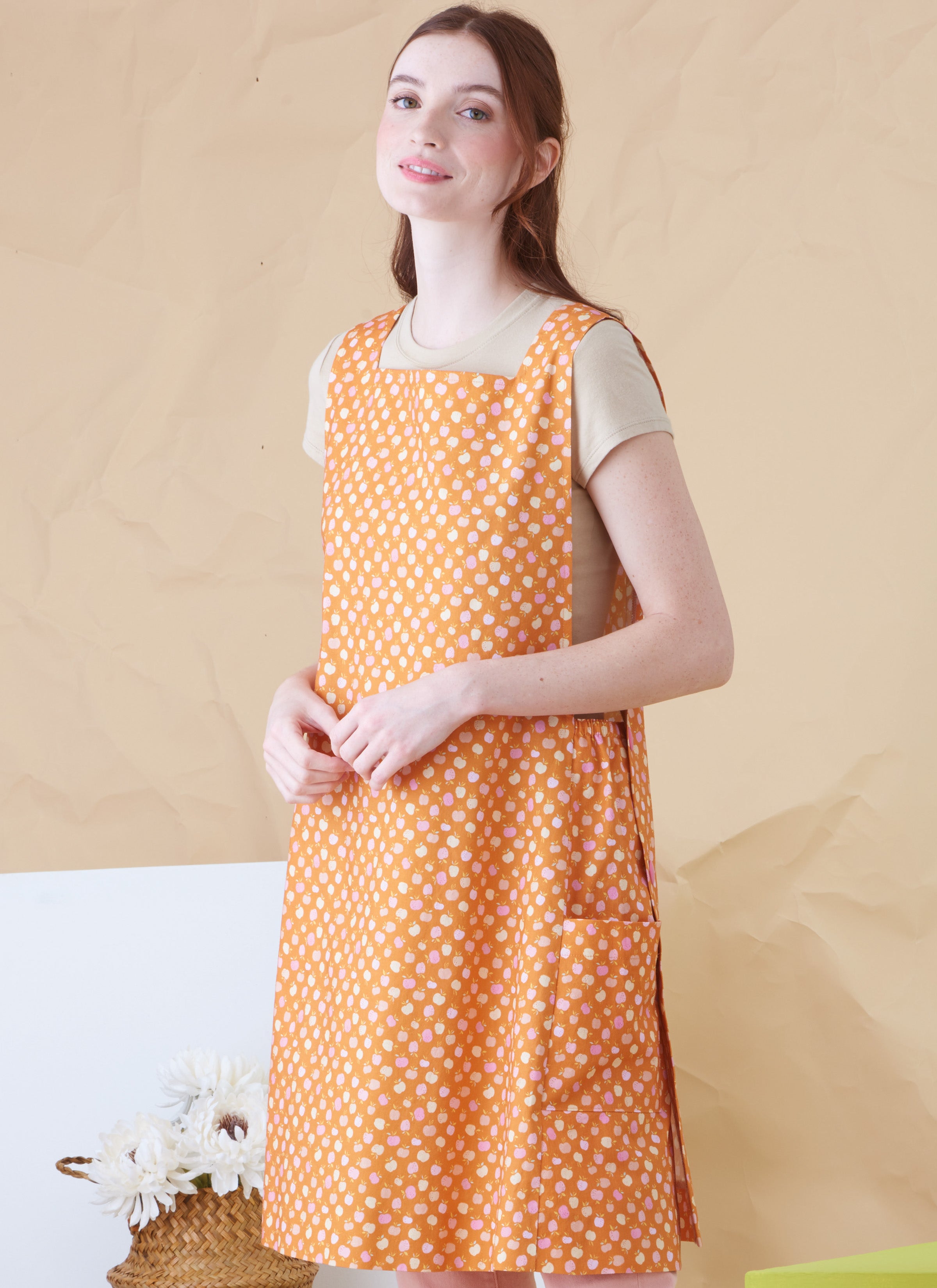 Simplicity Sewing Pattern S9766 MISSES' TABARD APRONS BY ELAINE HEIGL DESIGNS