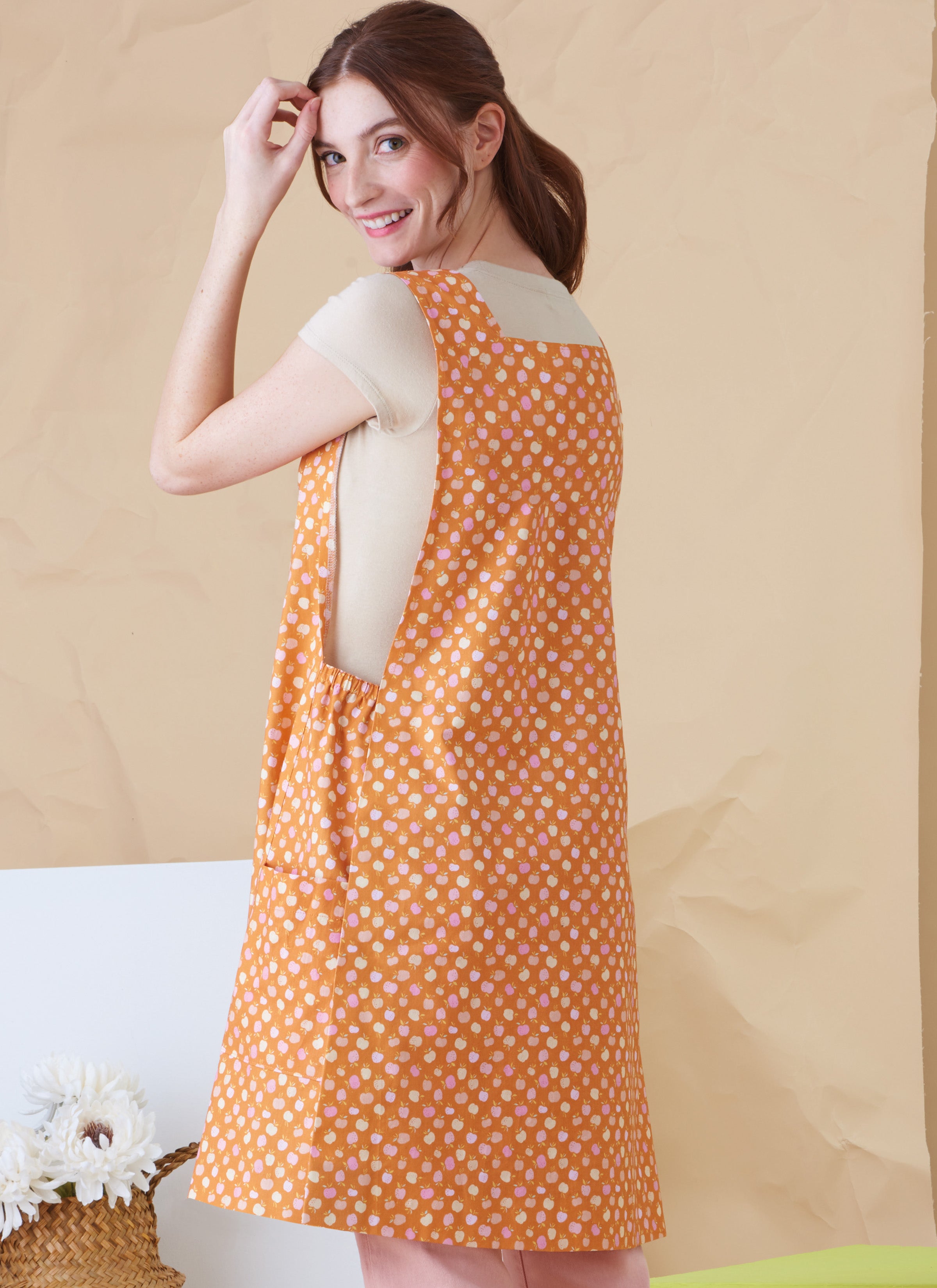 Simplicity Sewing Pattern S9766 MISSES' TABARD APRONS BY ELAINE HEIGL DESIGNS